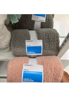 Faux shearling blanket