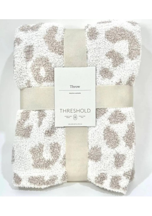 Cozy Feathery Knit Cheetah Throw Blanket