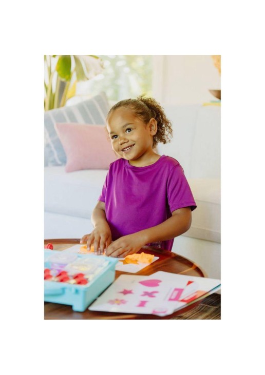 Chuckle, and roar sensory learning case